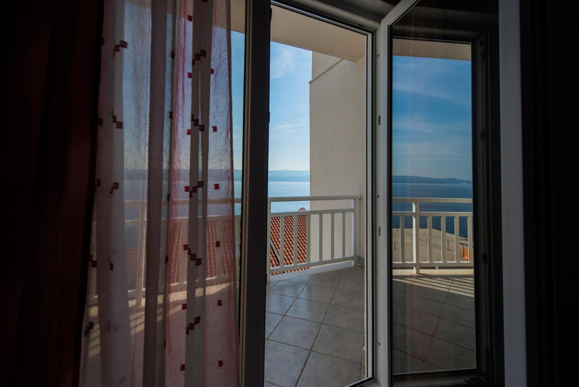 Bed And Breakfast Pero 3 Min Walk To The Beach Lokva Rogoznica Ngoại thất bức ảnh